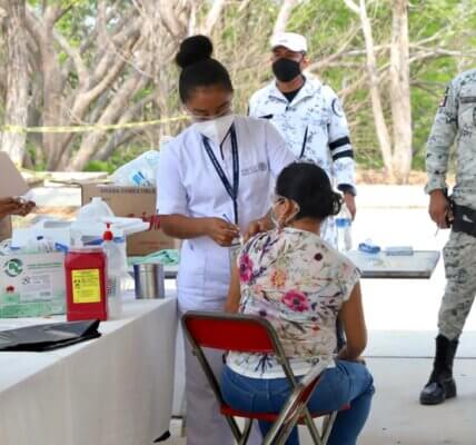 Oaxaca rompe récord de vacunación
