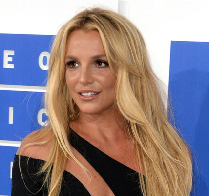 Legisladores invitan a Britney Spears