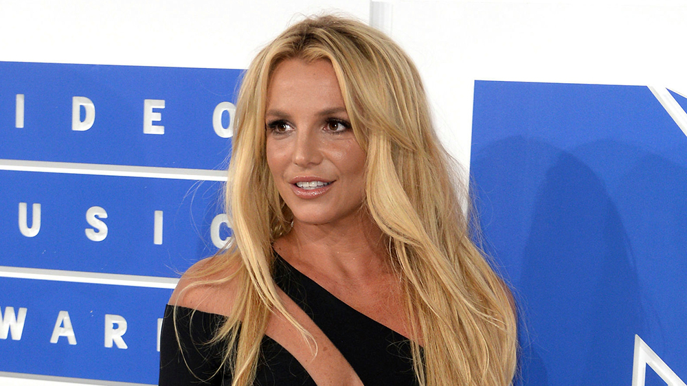 Legisladores invitan a Britney Spears