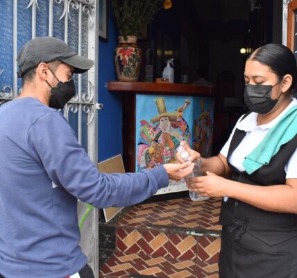 Exhortan a restauranteros a fortalecer medidas de higiene en Guelaguetza